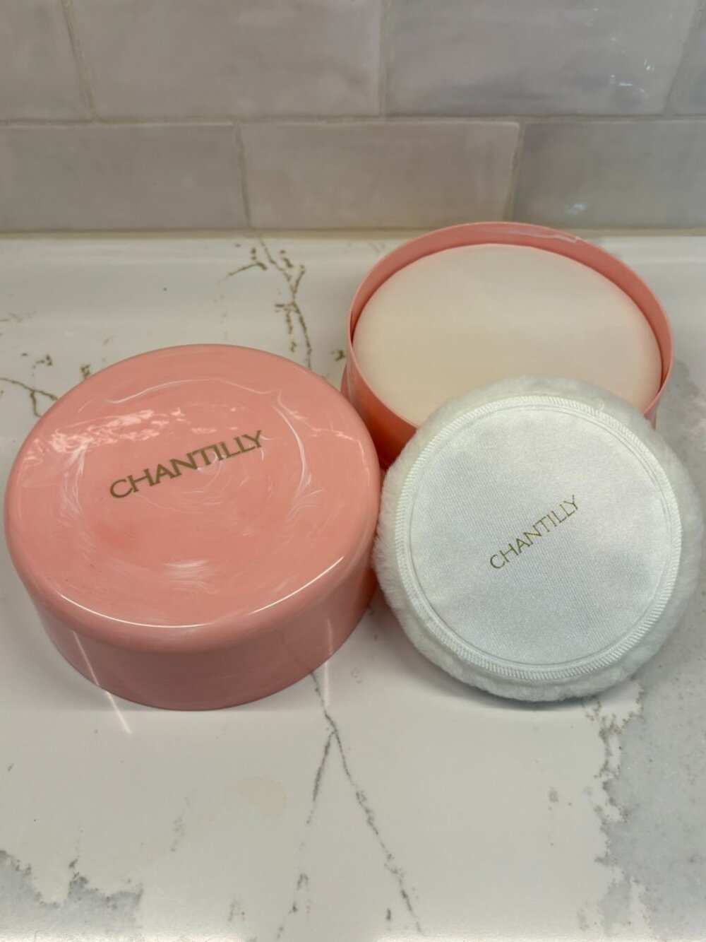 NEW! Vintage Chantilly Dusting Powder & Display Container 5 oz With Powder Puff